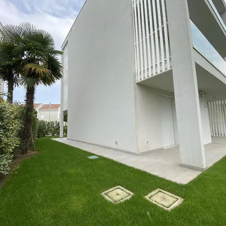 Immobiliare Jvl - White Residence Lido di Jesolo Exterior photo