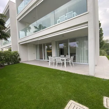 Immobiliare Jvl - White Residence Lido di Jesolo Exterior photo