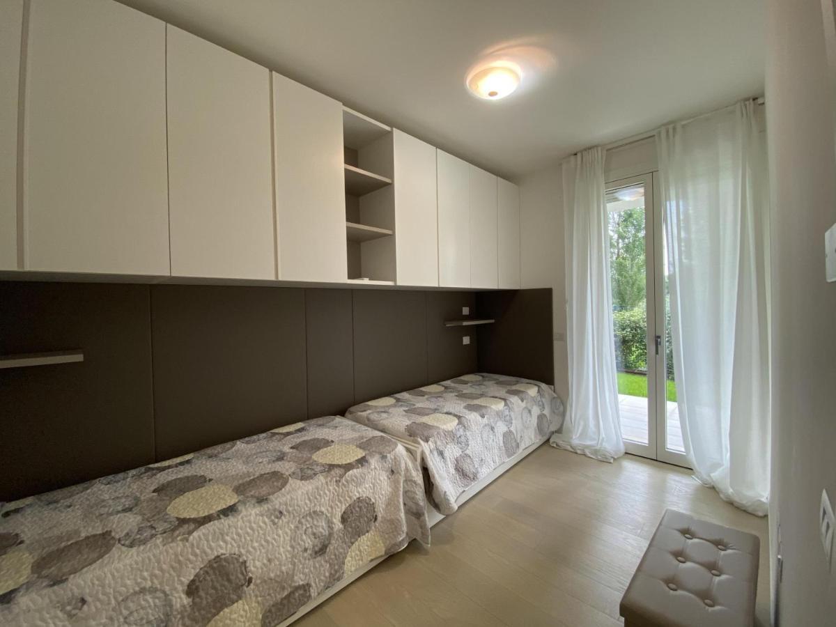 Immobiliare Jvl - White * Lido di Jesolo