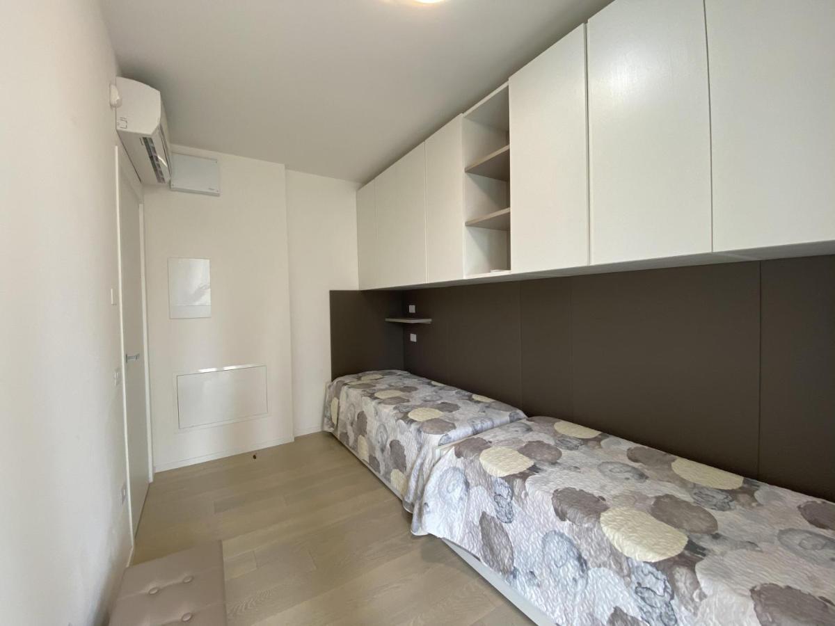 Immobiliare Jvl - White Apartment
