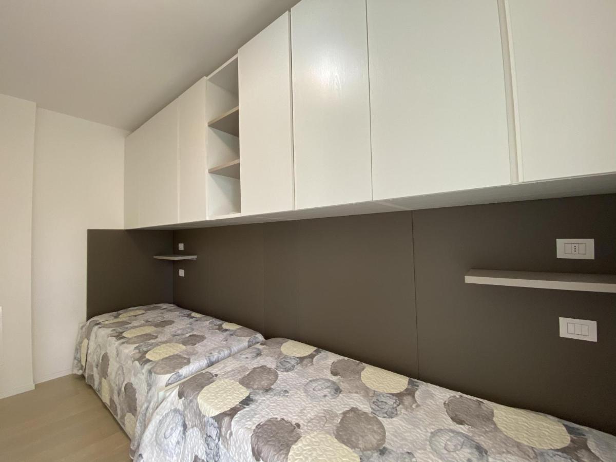 Immobiliare Jvl - White Apartment Lido di Jesolo